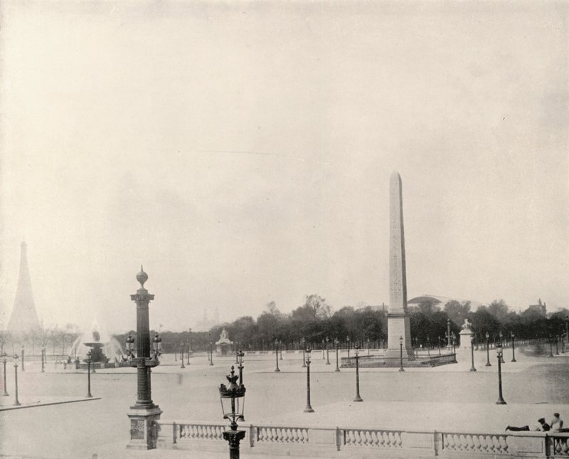 باريس: Place de la Concorde (b / w photo) بواسطة مصور فرنسي
