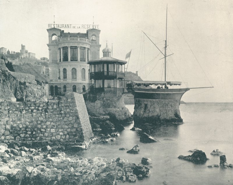 مطعم المحمية (صورة b / w) بواسطة مصور فرنسي