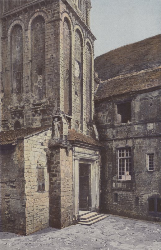 Sarlat ، برج الجرس للكاتدرائية القديمة Eveche السابق بواسطة مصور فرنسي