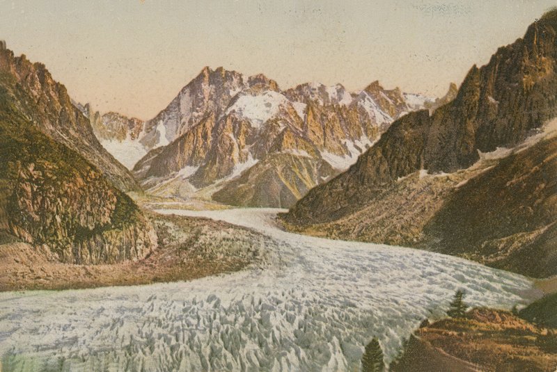 منظر خلاب للجبال والأنهار الجليدية. أُرسلت البطاقة البريدية عام 1913. بواسطة مصور فرنسي