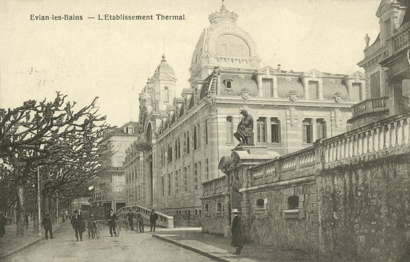الحمامات الحرارية ، Evians Les Bains (b / w photo) بواسطة مصور فرنسي