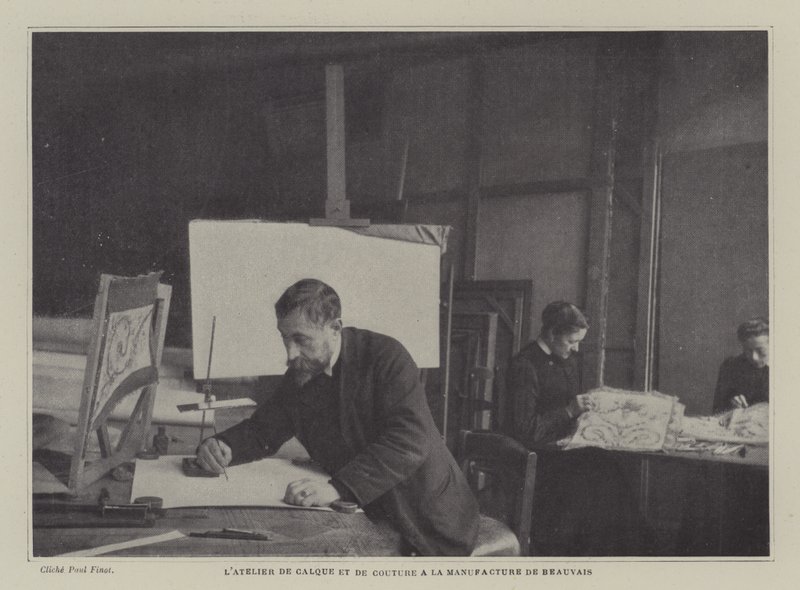 ورشة البحث عن المفقودين والخياطة في Beauvais Tapestry Manufacture ، فرنسا (b / w photo) بواسطة مصور فرنسي