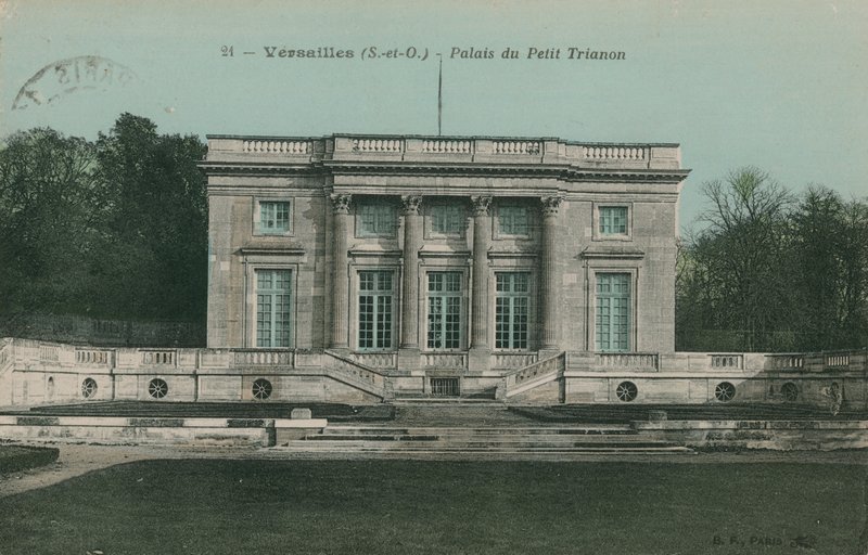 فرساي ، قصر بيتي تريانون. أُرسلت البطاقة البريدية عام 1913. بواسطة مصور فرنسي