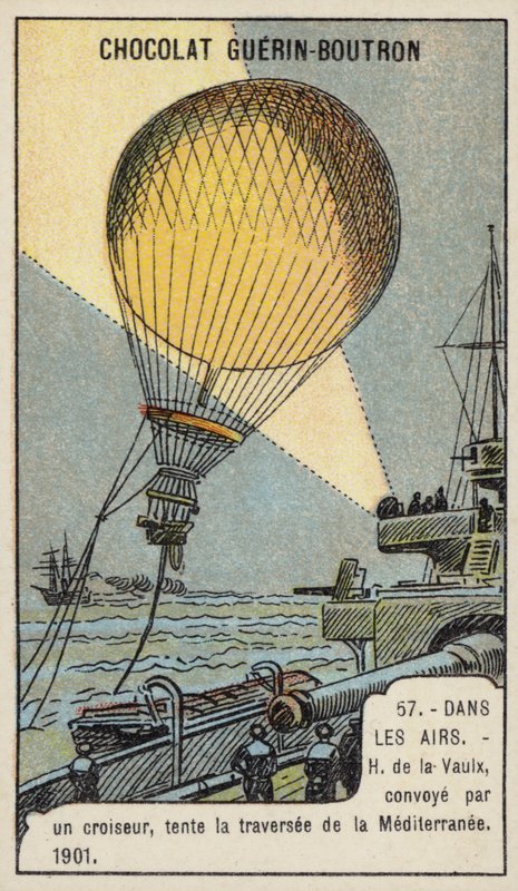 Henri de la Vaulx attempting a balloon flight across the Mediterranean, escorted by a cruiser بواسطة المدرسة الفرنسية