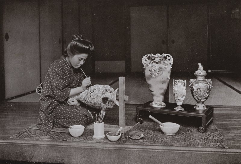 A Pottery Painter (b/w photo) بواسطة هربرت بونتينج