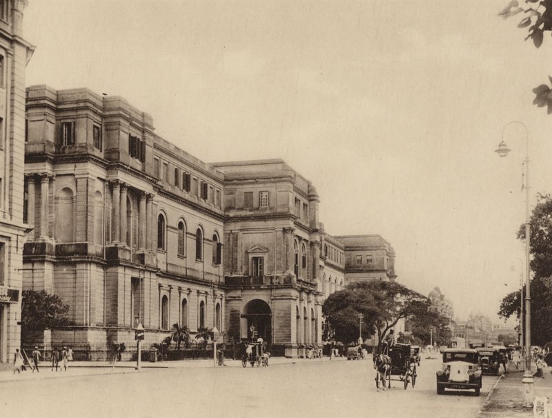 المتحف الهندي وطريق شورينغيي المطل على الجنوب (صورة بالأبيض والأسود) بواسطة مصور هندي