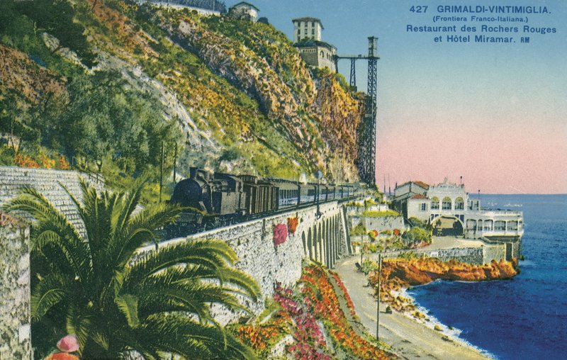 Grimaldi Ventimiglia ، إيطاليا بواسطة مصور إيطالي