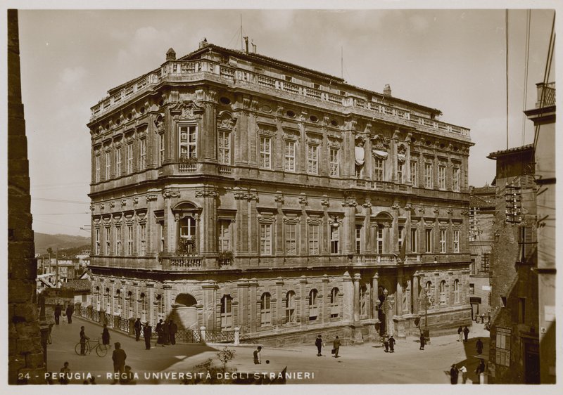 بيروجيا ، جامعة الأجانب ، ج 1920 بواسطة مصور إيطالي
