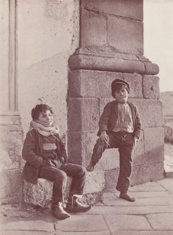  بواسطة مصور إيطالي