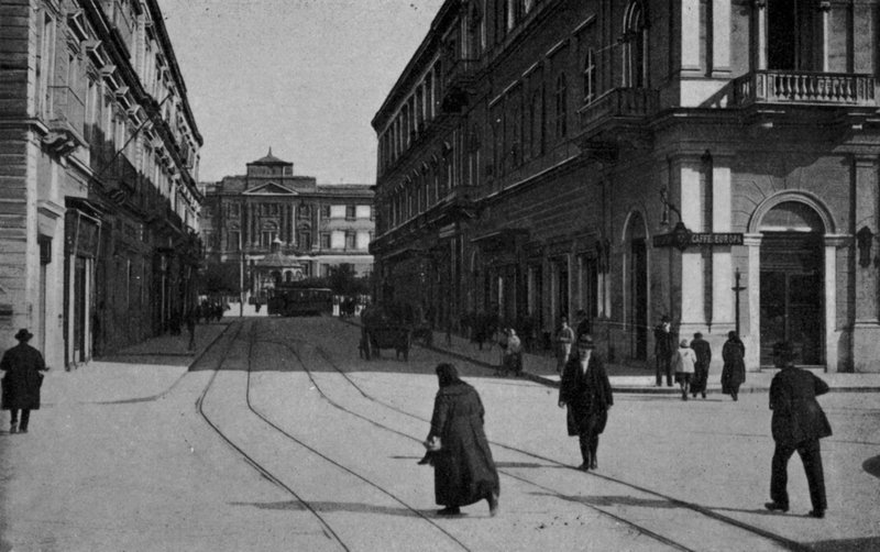 تارانتو ، فيا أرتشيتا ، مبنى المكاتب (b / w photo) بواسطة مصور إيطالي
