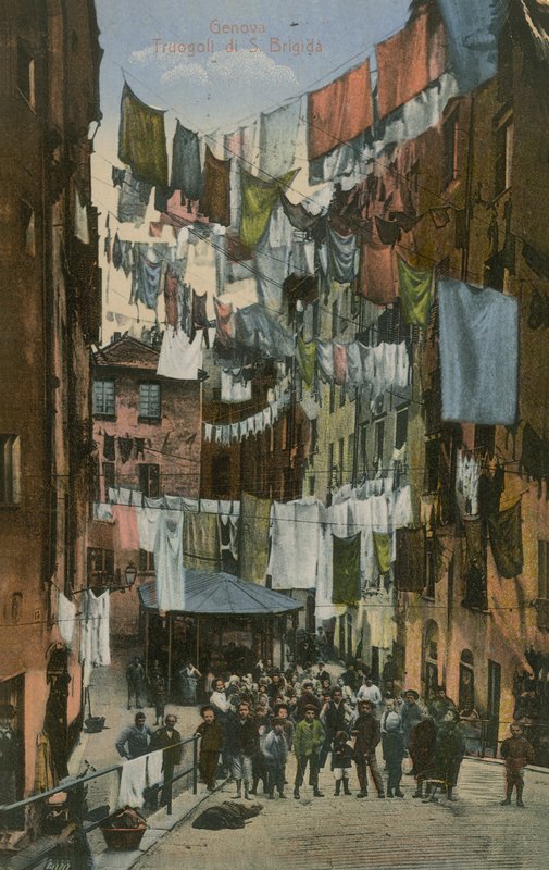 Truogoli di Santa Brigida ؛ جنوة. أُرسلت البطاقة البريدية عام 1913. بواسطة مصور إيطالي