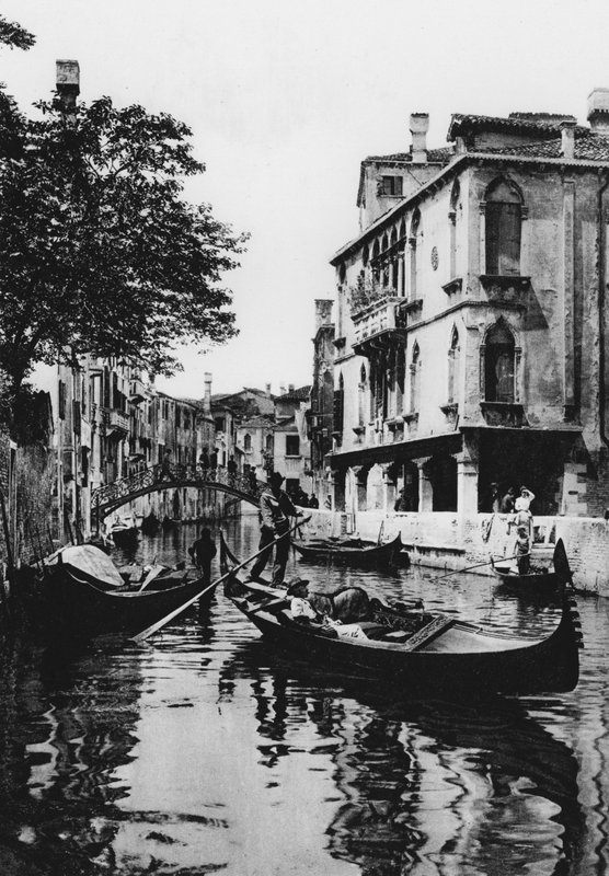 فينيسيا ، ريو بريولي (صورة b / w) بواسطة مصور إيطالي