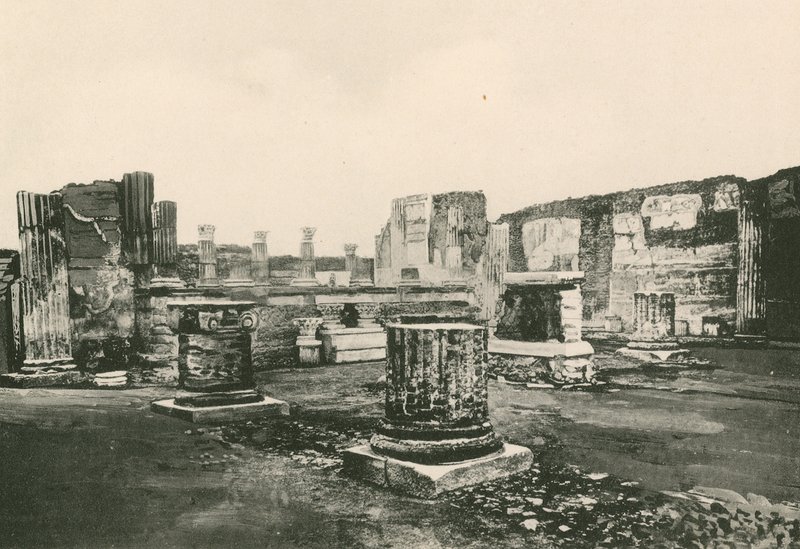 المنبر في البازيليك كما هو (الحفر) بواسطة المدرسة الايطالية