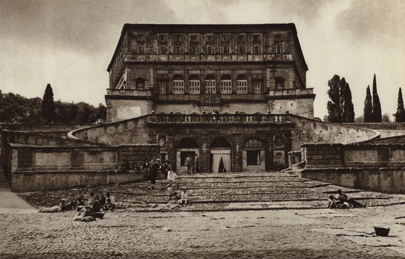 إيطاليا: Caprarola ، Palazzo Farnese (b / w photo) بواسطة كيرت هيلشر