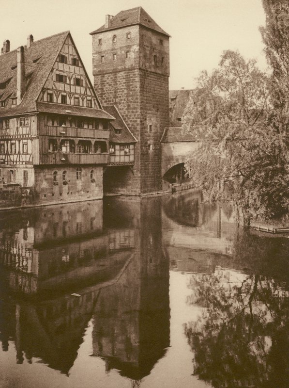 نورنبرغ ، دير هنكرستيج ؛ نورمبرغ ، "Henkersteg" (b / w photo) بواسطة كيرت هيلشر