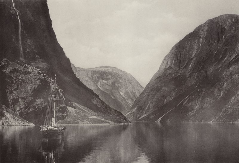 Naerofjord من فندق Vikingvang (صورة b / w) بواسطة مصور نرويجي