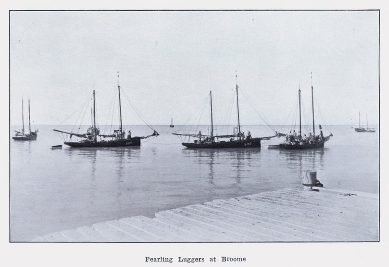 Pearling Luggers at Broome (صورة بالأبيض والأسود) بواسطة مصور فوتوغرافي استرالي