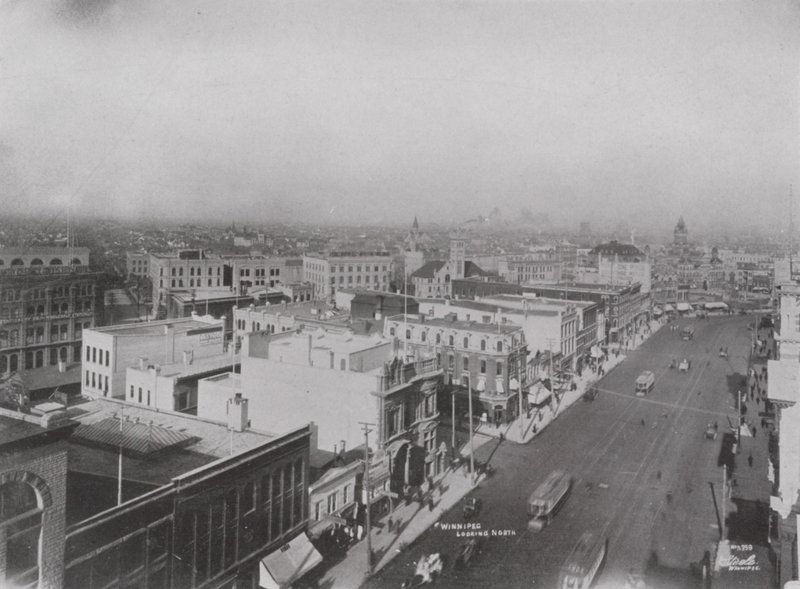 منظر عين الطائر لـ Winnipeg (صورة b / w) بواسطة المصور كندي