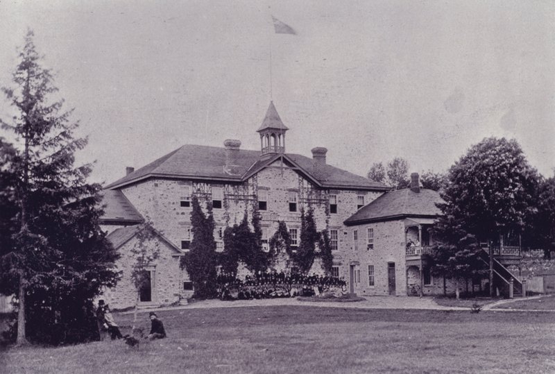 كندا: Shingwauk and Wawanosh Home (b / w photo) بواسطة المصور كندي