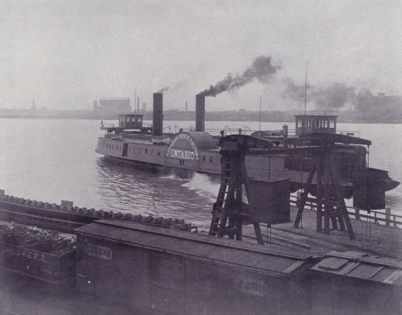 كندا: قم بنقل Steamer بين Windsor و Detroit (b / w photo) بواسطة المصور كندي