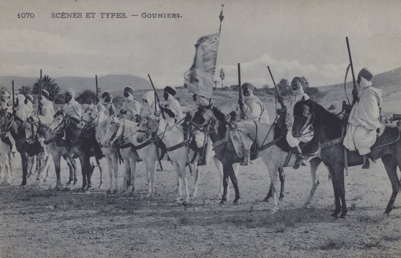 Goumiers المغاربة ، الجنود المسلمون الذين خدموا في الجيش الفرنسي لأفريقيا (b / w photo) بواسطة مصور فوتوغرافي فرنسي