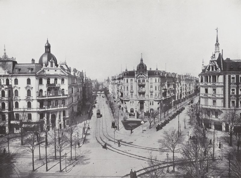 شارلوتنبورغ ، كورفورستيندام ، زاوية Uhland- و Grolmann-Strasse (صورة b / w) بواسطة مصور فوتوغرافي ألماني