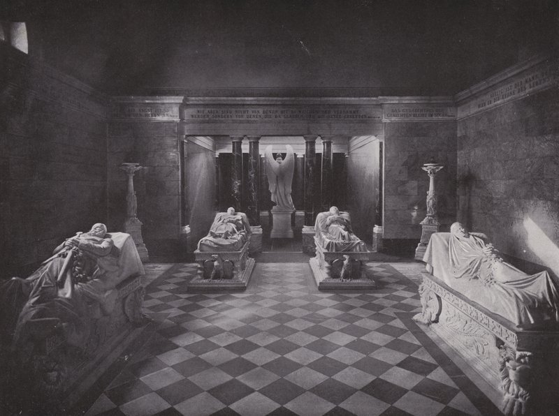 Charlottenburg, Mausoleum, Inneres (b/w photo) بواسطة مصور فوتوغرافي ألماني
