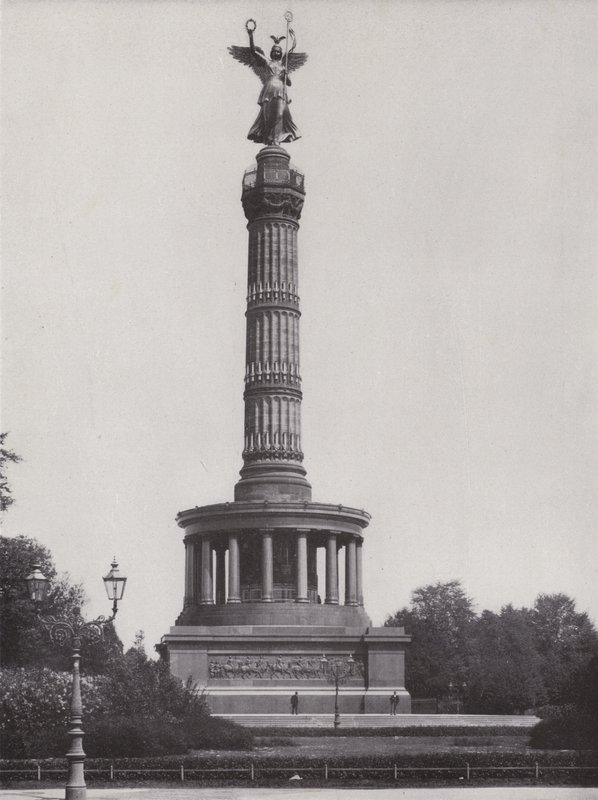 Die Siegessaule (b / w photo) بواسطة مصور فوتوغرافي ألماني