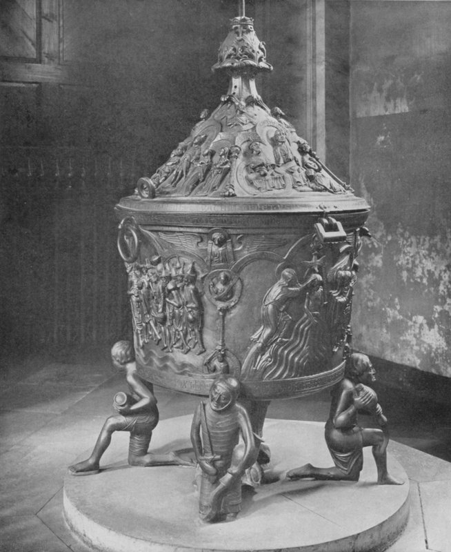 Dom, Taufbecken (b/w photo) بواسطة مصور فوتوغرافي ألماني
