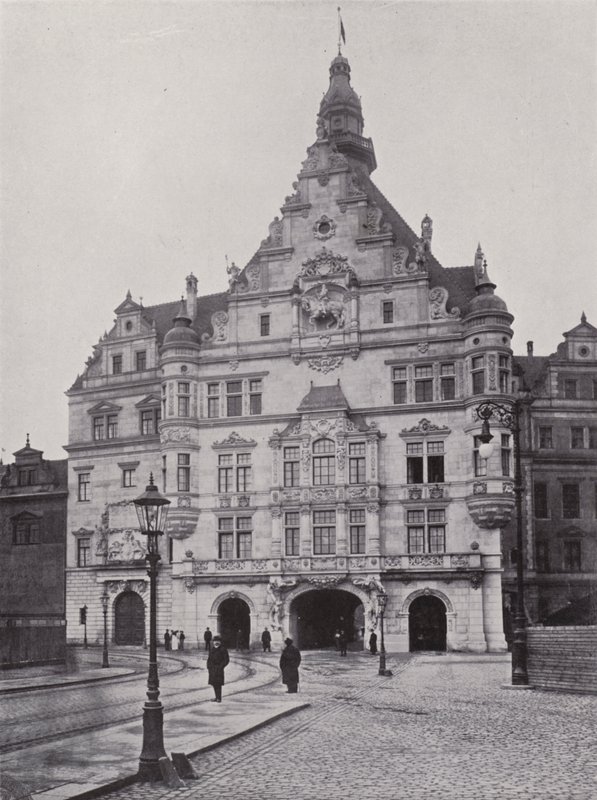 Georgentor (b / w photo) بواسطة مصور فوتوغرافي ألماني
