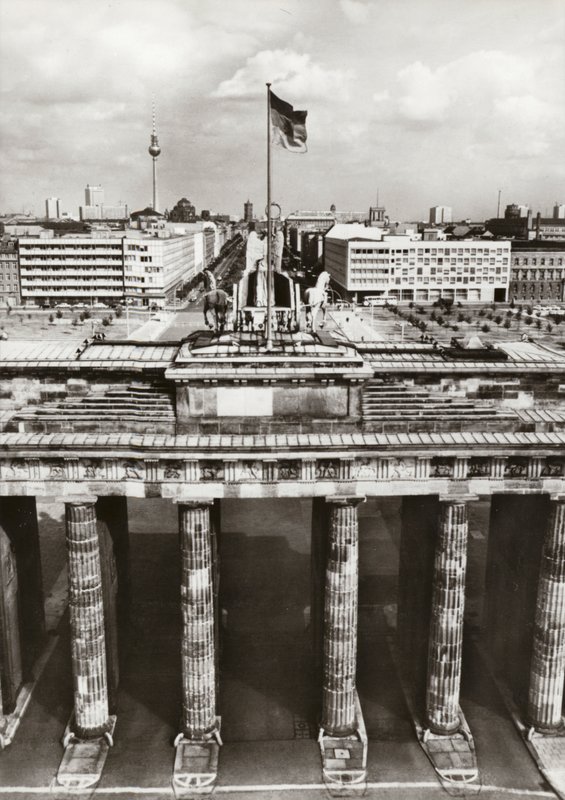 Protected by secure frontiers, the construction of the GDR capital is going on (b/w photo) بواسطة مصور فوتوغرافي ألماني