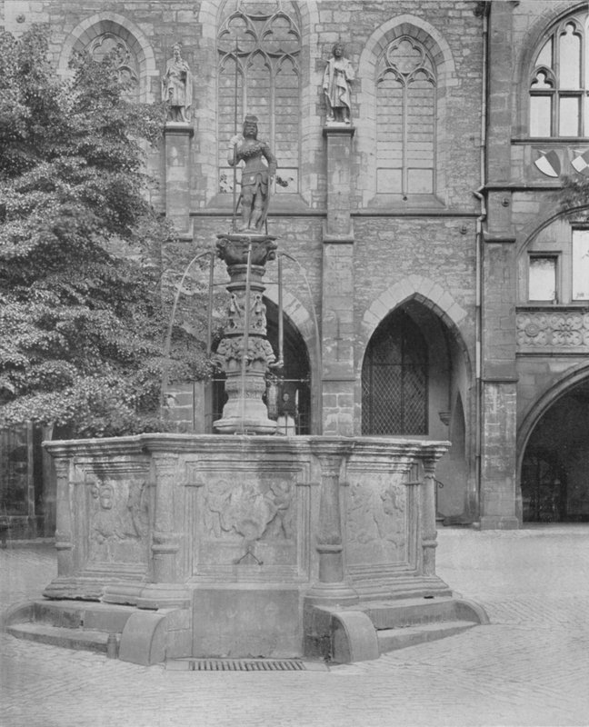 Rolandsbrunnen (صورة b / w) بواسطة مصور فوتوغرافي ألماني