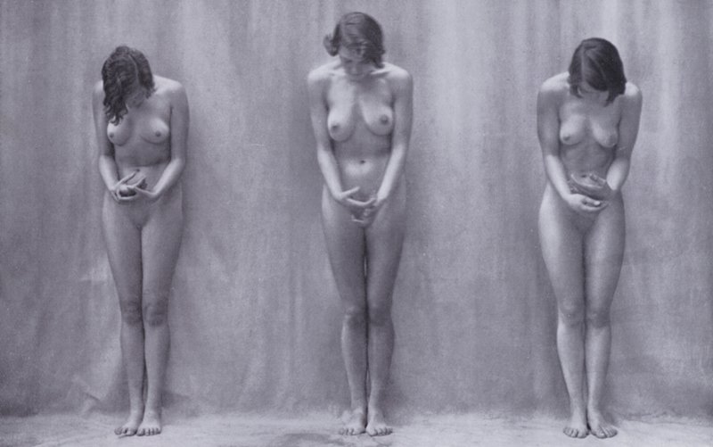 الجسد الجميل ، الثقافة الجسدية للمرأة (صورة b / w) بواسطة مصور فوتوغرافي ألماني
