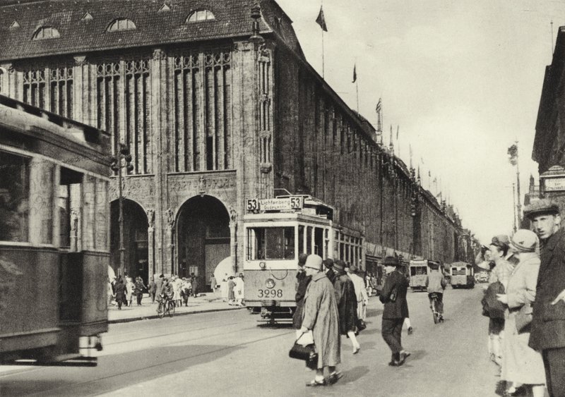 برلين: متجر Wertheim متعدد الأقسام ؛ Wertheim's Emporium (صورة b / w) بواسطة ساشا ستون