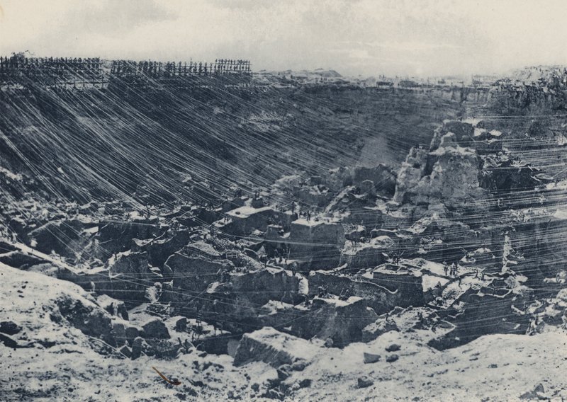 مشاهد في الأيام القديمة ، Kimberley Mine في عام 1874 (صورة بالأبيض والأسود) بواسطة مصور جنوب أفريقي