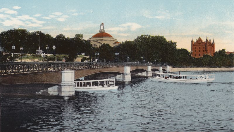 ستوكهولم: Skeppsholmen (صورة ملونة) بواسطة المصور السويدي