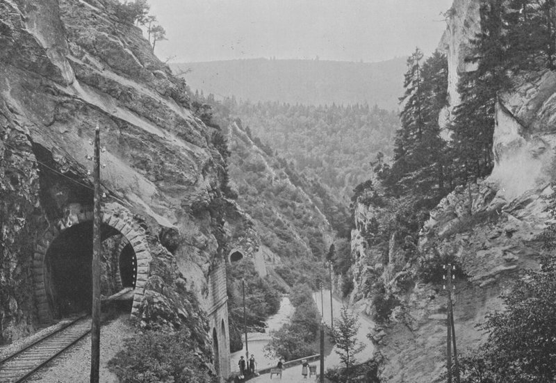 Gorges de Moutier (b/w photo) بواسطة المصور السويسري