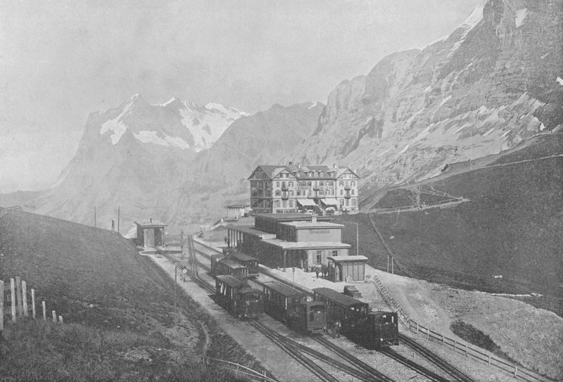 Petite Scheidegg et le Wetterhorn (b / w photo) بواسطة المصور السويسري