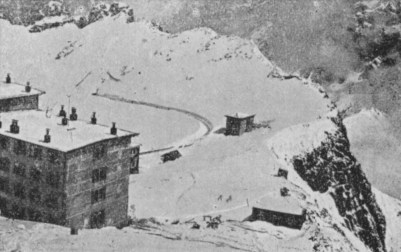 Rochers de Naye, Vaud en hiver, Altitude 2044 metres (b/w photo) بواسطة المصور السويسري